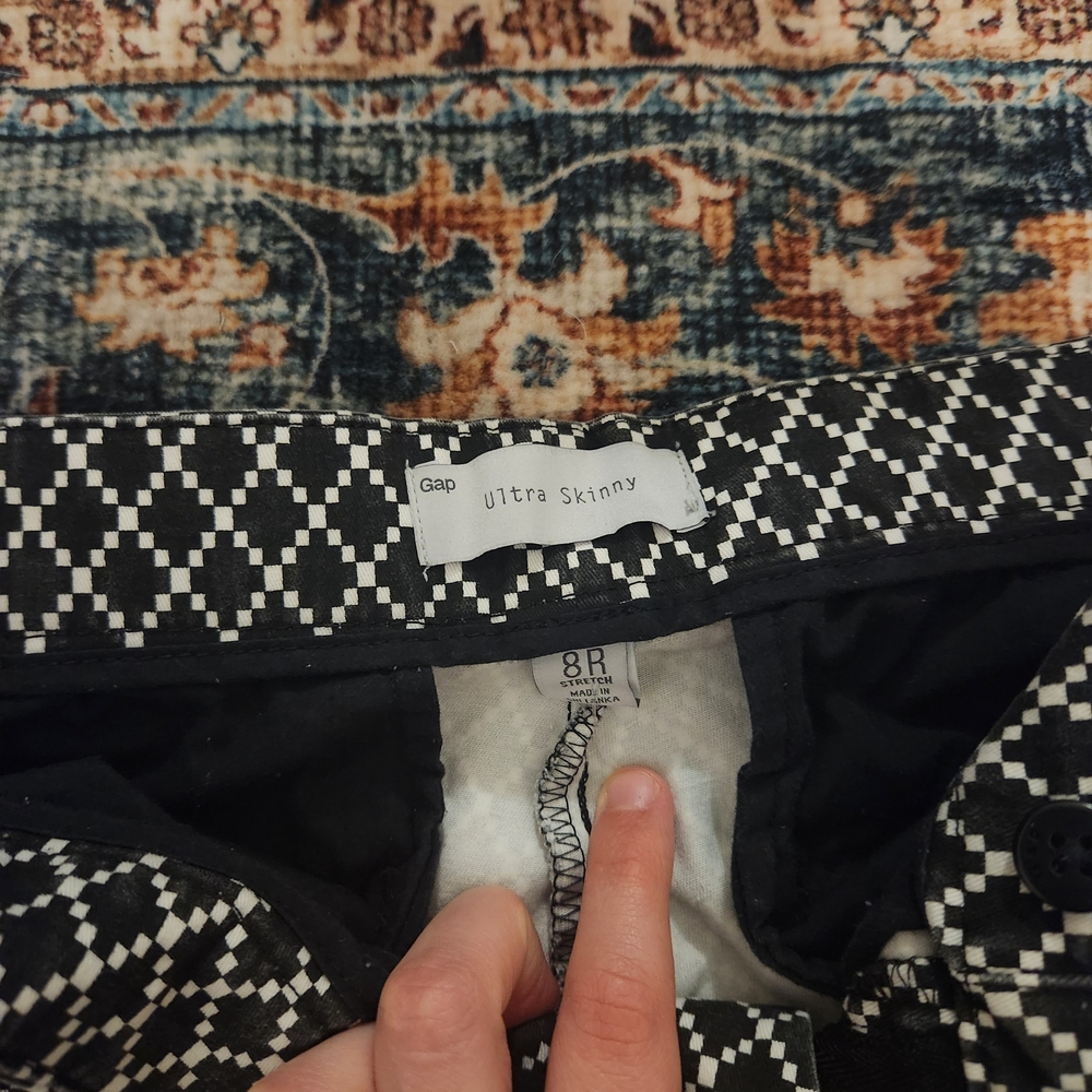 Gap Black And White Patterned Pants - image 3